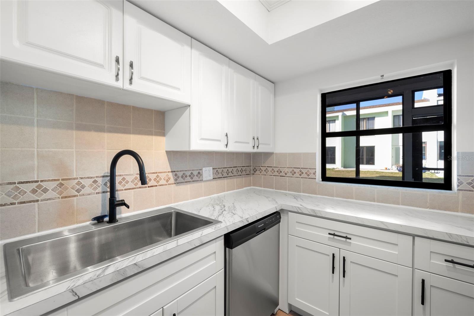 WINDRUSH COVE PH 1 CONDO - Residential