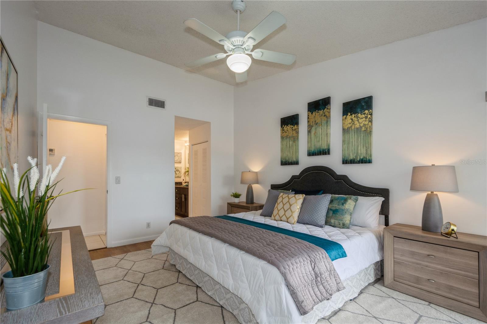 MEADOWRIDGE EAST CONDO - Residential