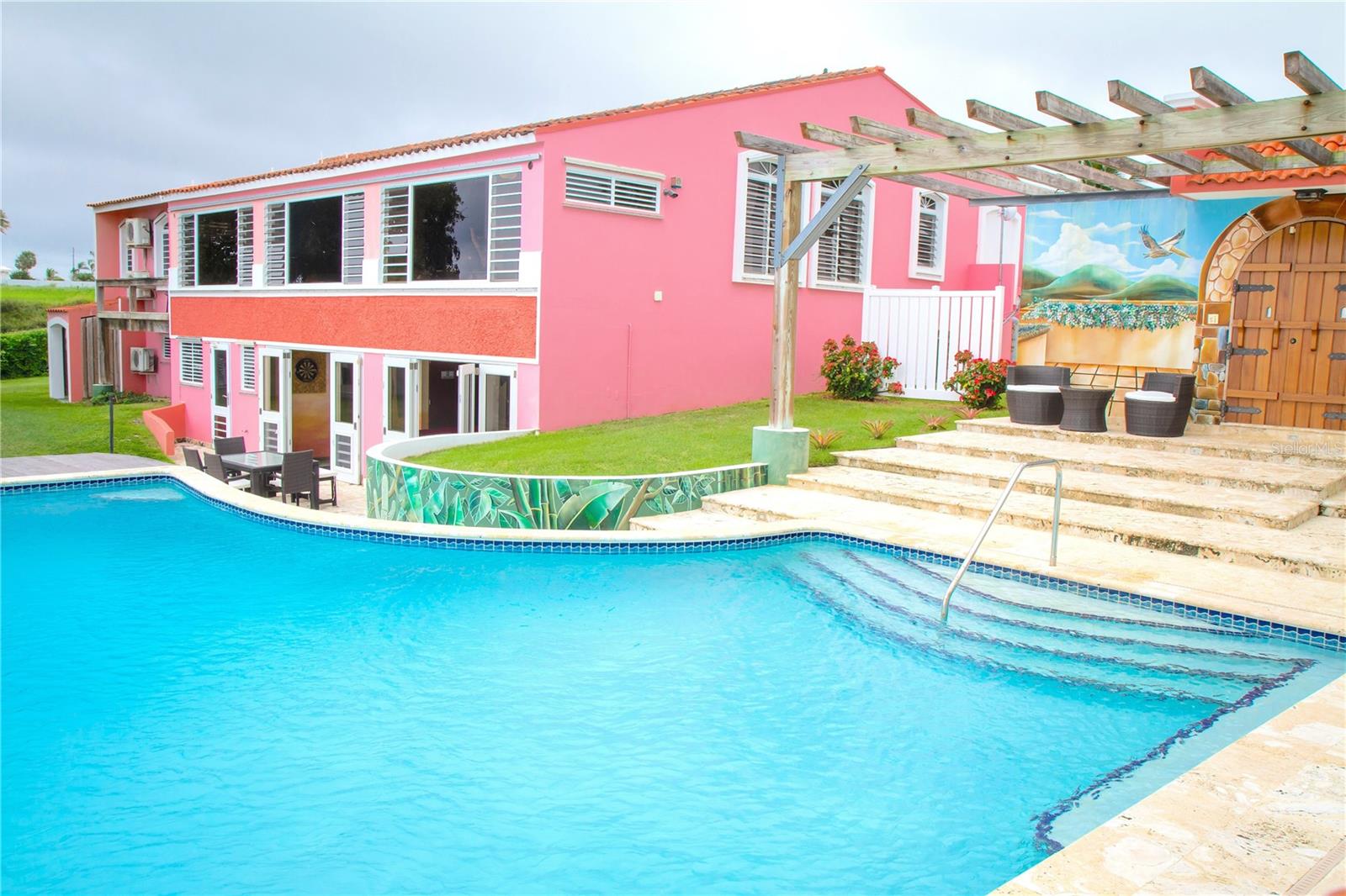 SECTOR LAS UVAS, BO. JOBOS - Residential