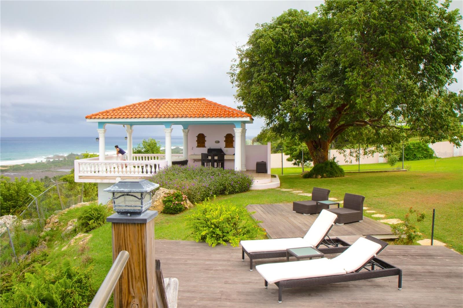 SECTOR LAS UVAS, BO. JOBOS - Residential