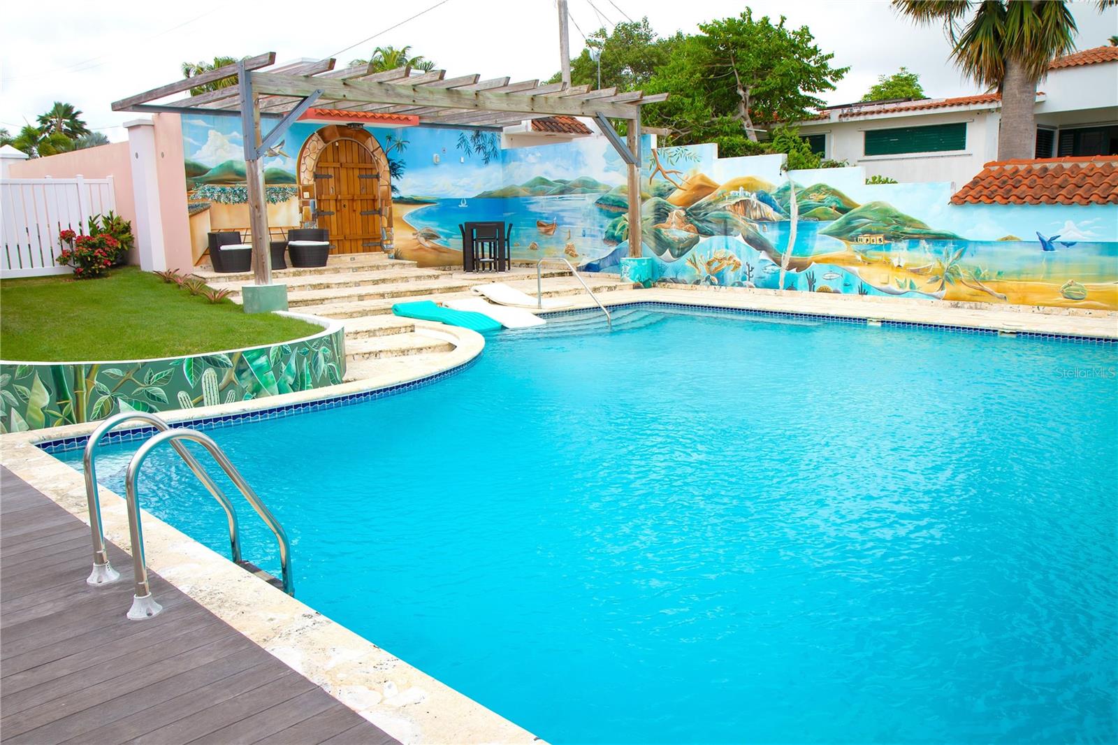 SECTOR LAS UVAS, BO. JOBOS - Residential