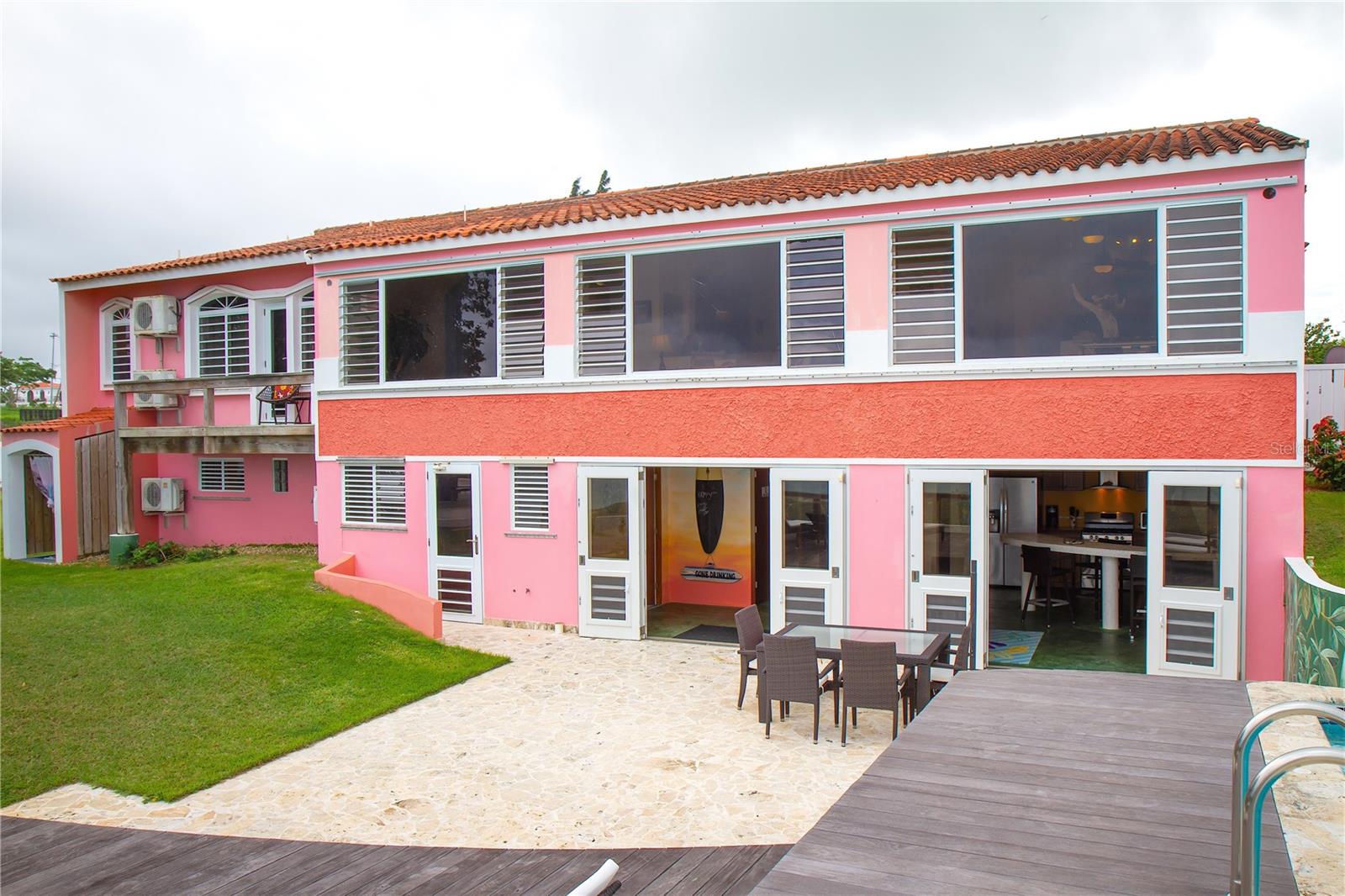 SECTOR LAS UVAS, BO. JOBOS - Residential