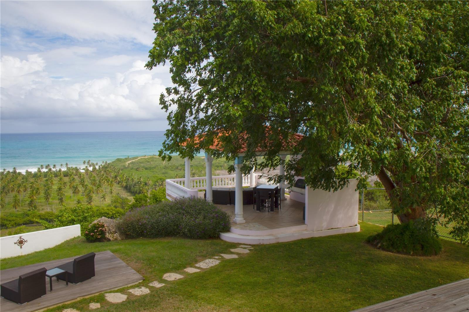 SECTOR LAS UVAS, BO. JOBOS - Residential