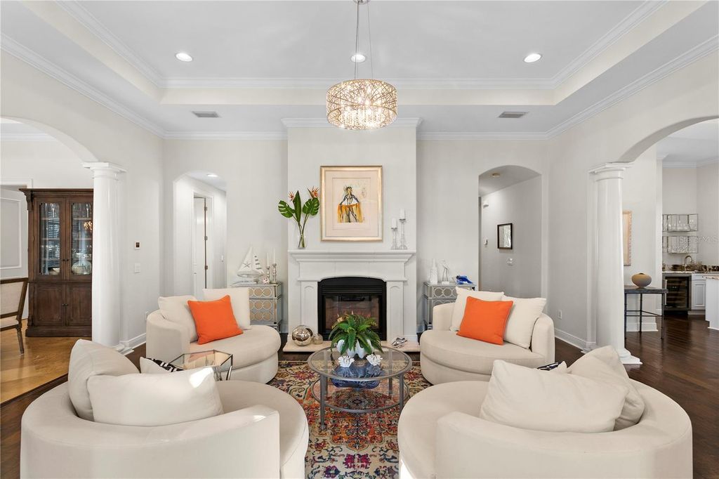 Photo of 4901 YACHT CLUB DRIVE, TAMPA, FL 33616 (MLS # T3434392)