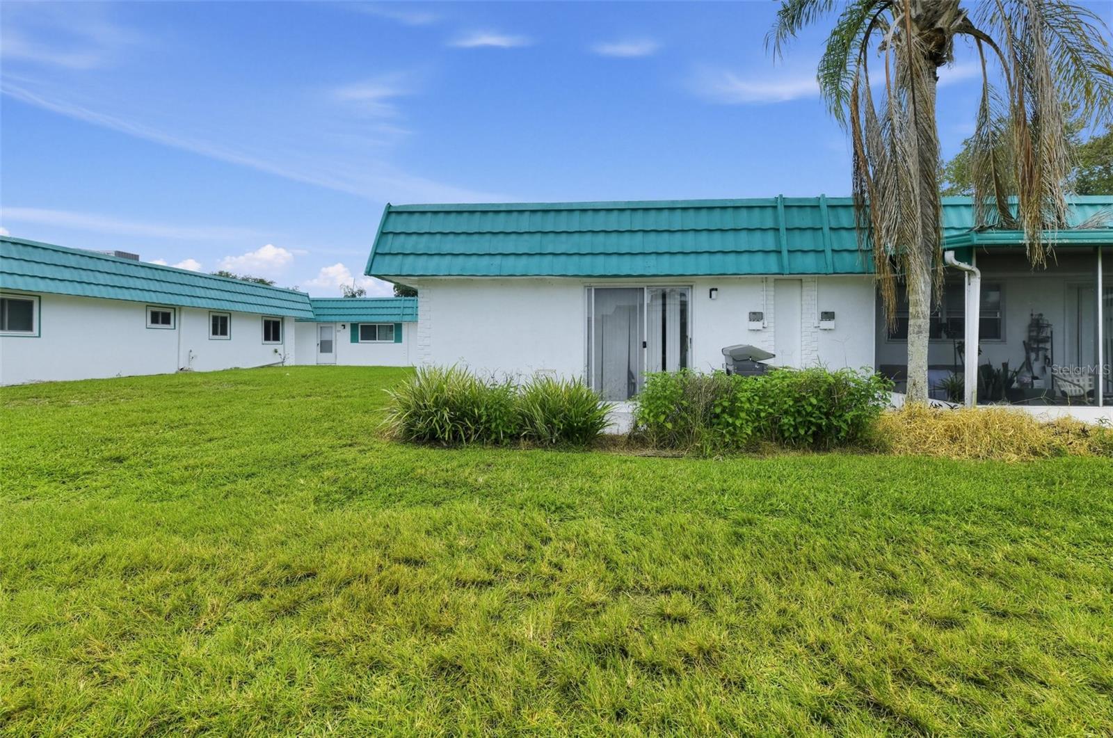 205 KINGS BOULEVARD 67, SUN CITY CENTER, FL, 33573 2 205 KINGS BOULEVARD 67