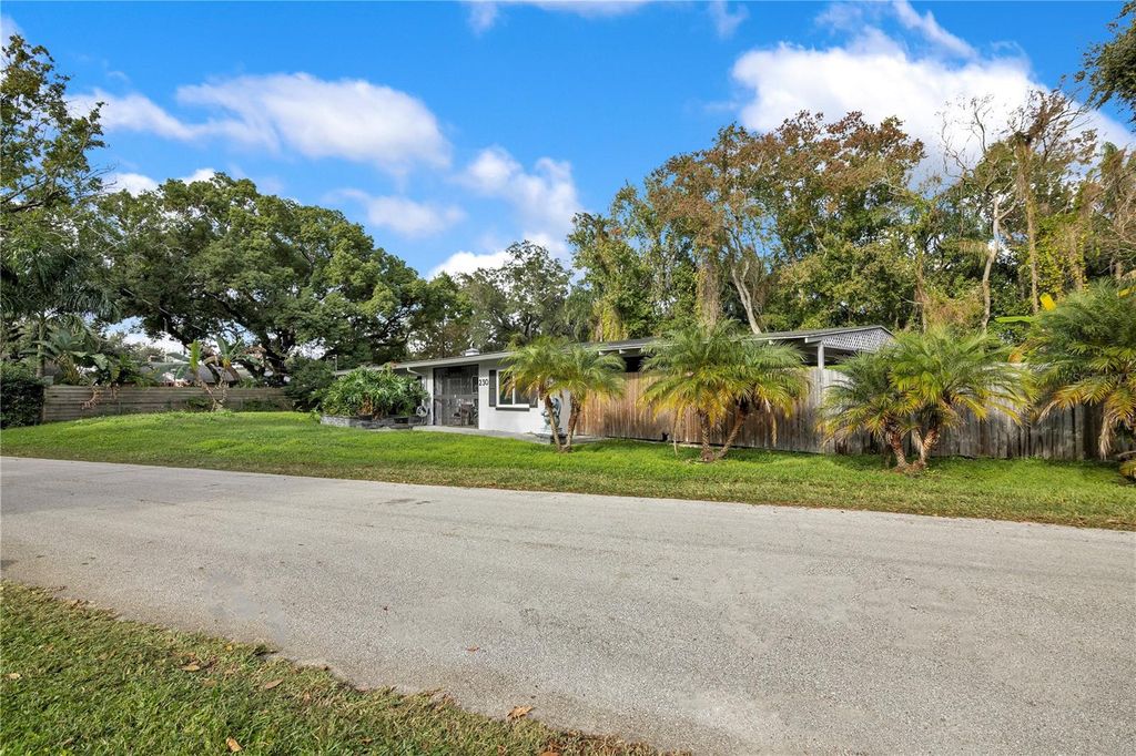 Photo of 230 Hazard Street, Orlando, FL 32804 (MLS # O6366969)