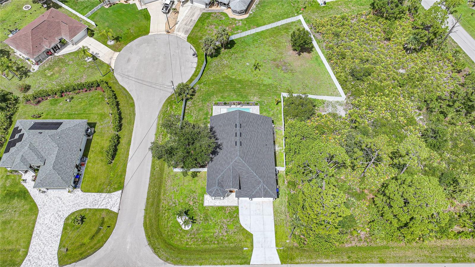 1523 NAPOLEON ROAD
