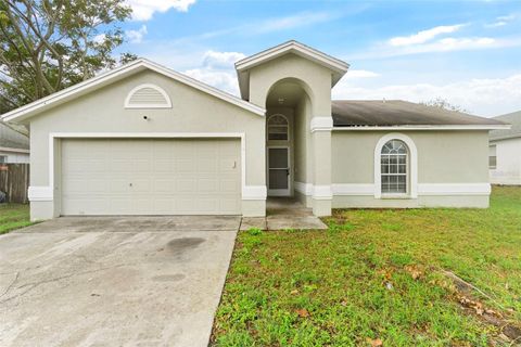 A home in WINTER HAVEN