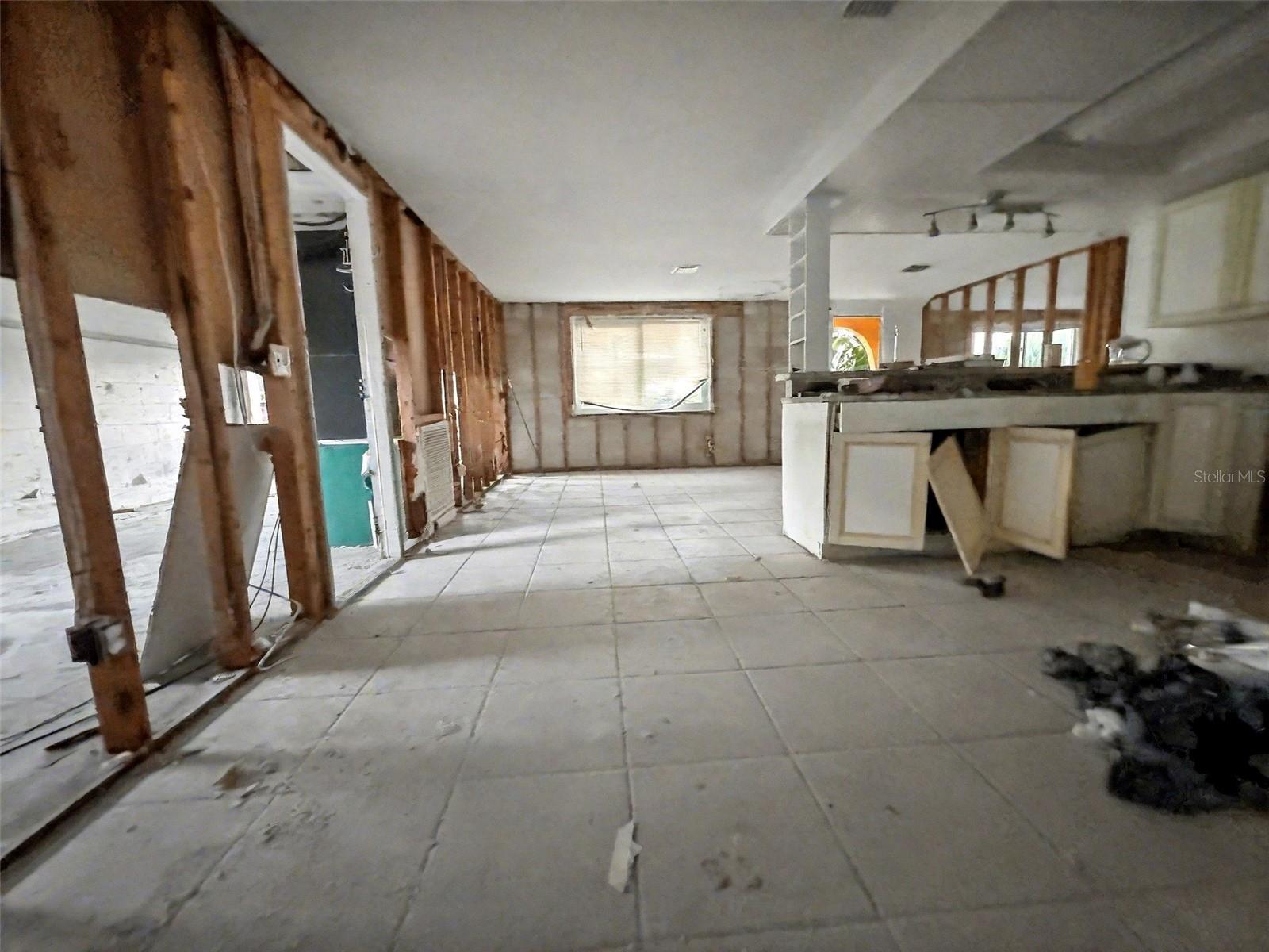 WEST PORT SUB - Residential