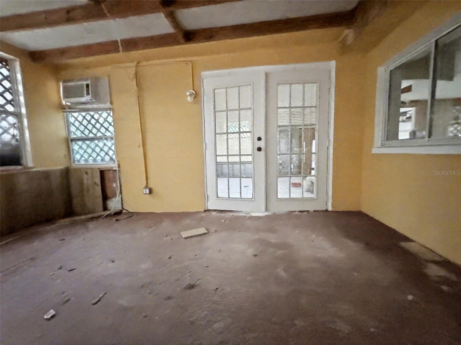 WEST PORT SUB - Residential