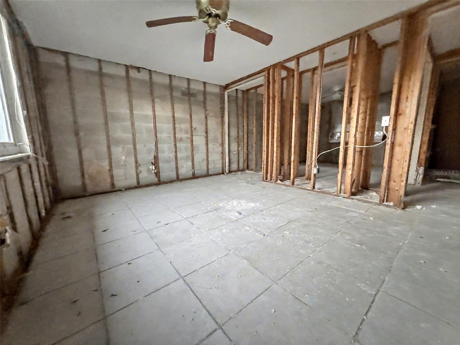 WEST PORT SUB - Residential