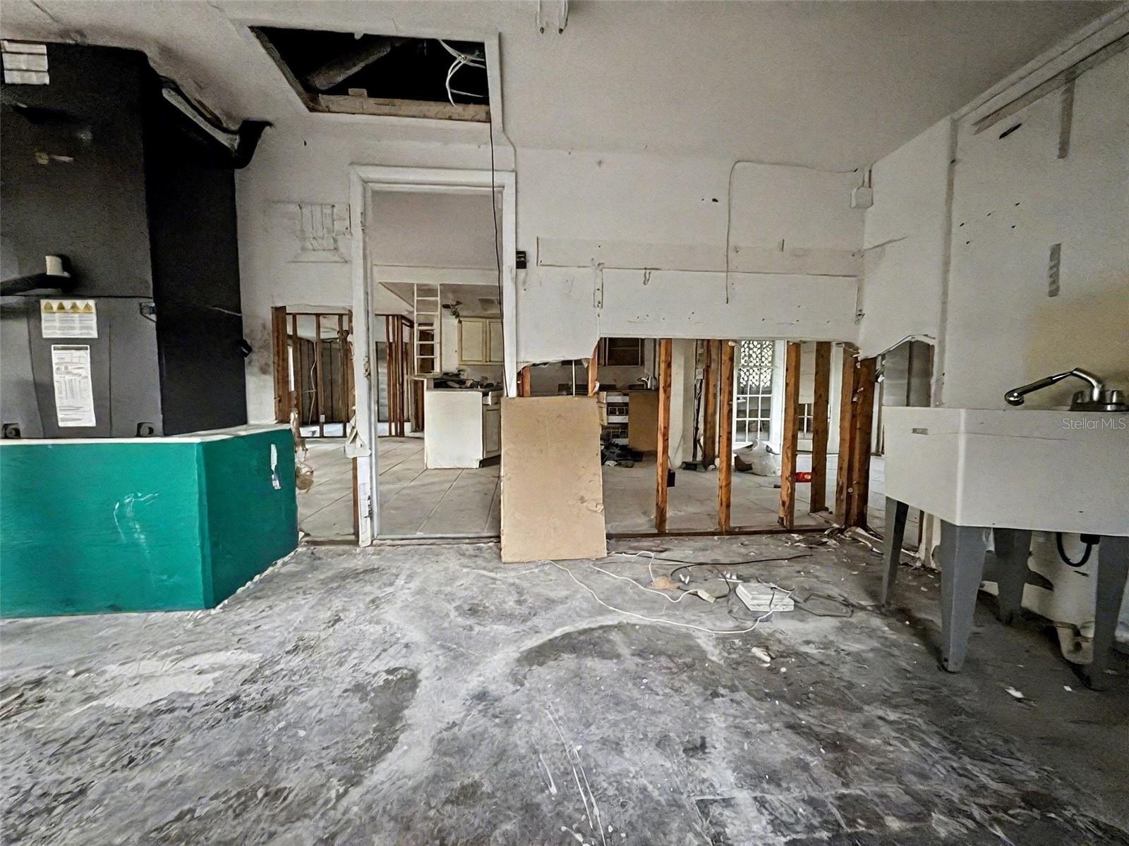 WEST PORT SUB - Residential