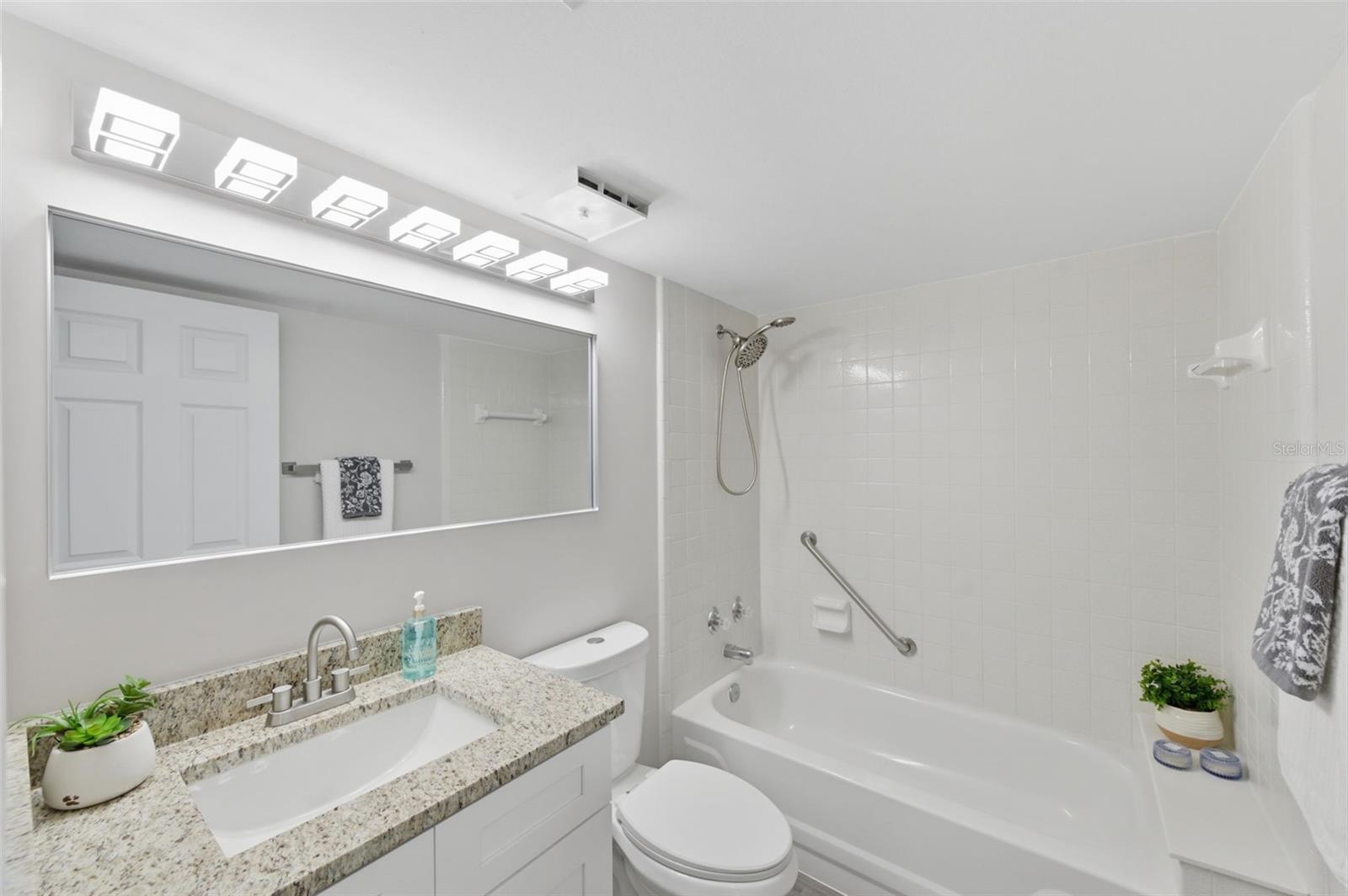 PINE RIDGE AT LAKE TARPON VILLAGE - Residential