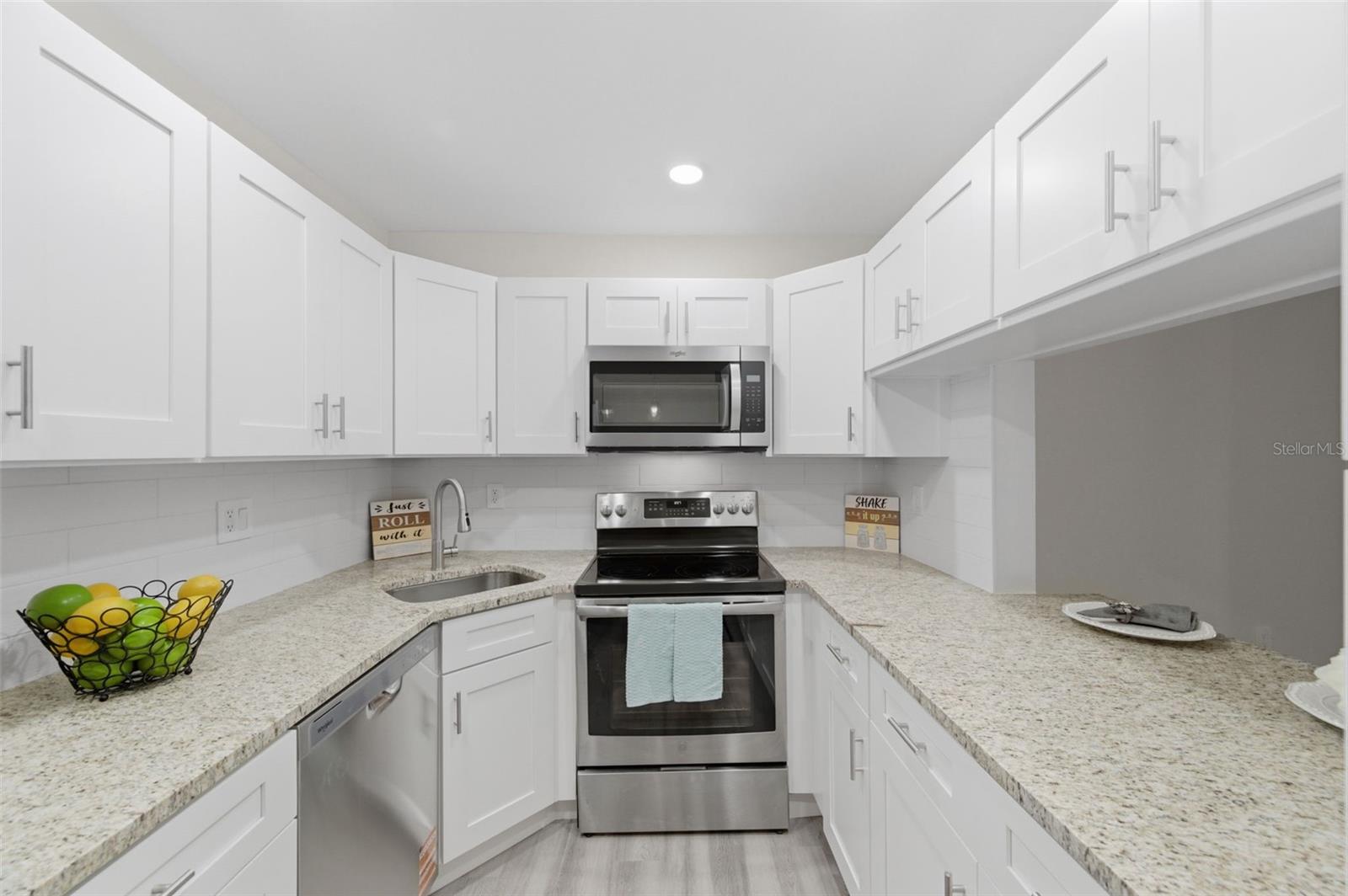 PINE RIDGE AT LAKE TARPON VILLAGE - Residential