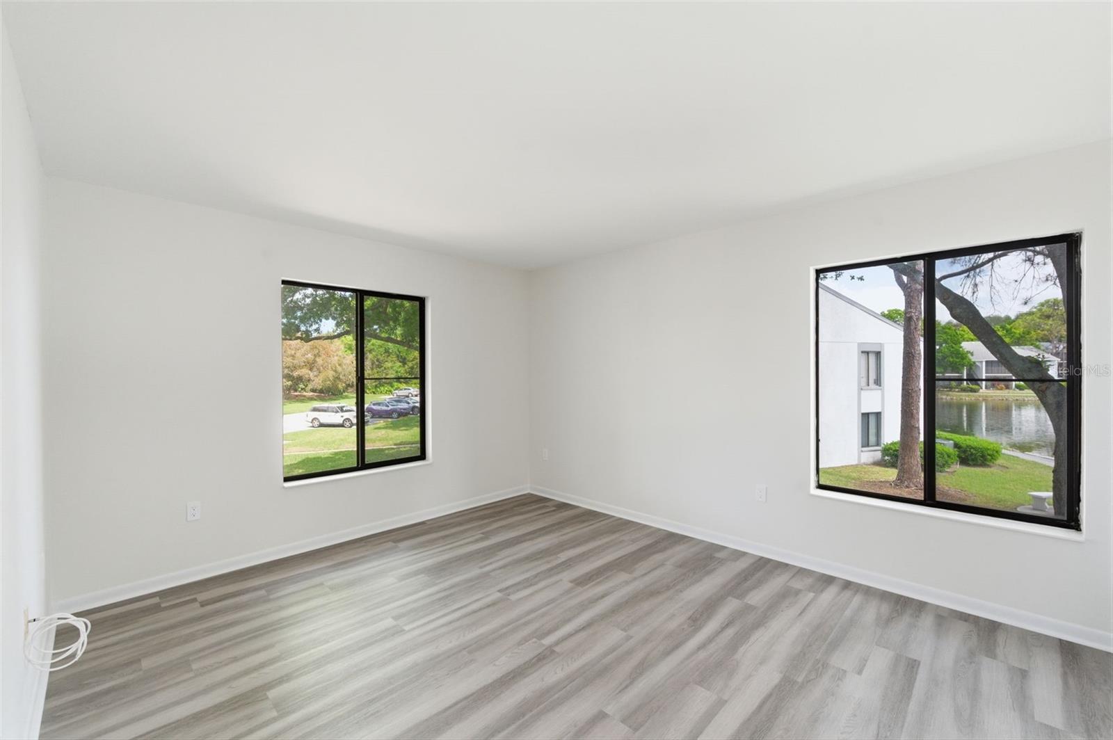 PINE RIDGE AT LAKE TARPON VILLAGE - Residential