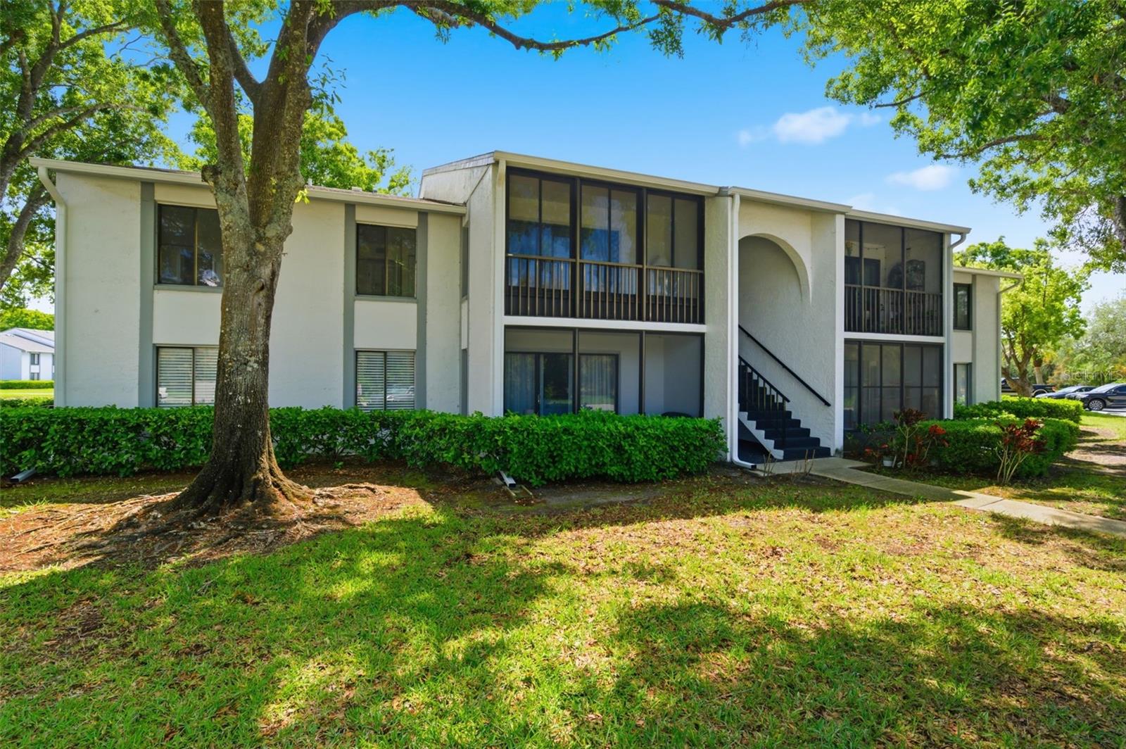 1135 PINE RIDGE CIRCLE W A2