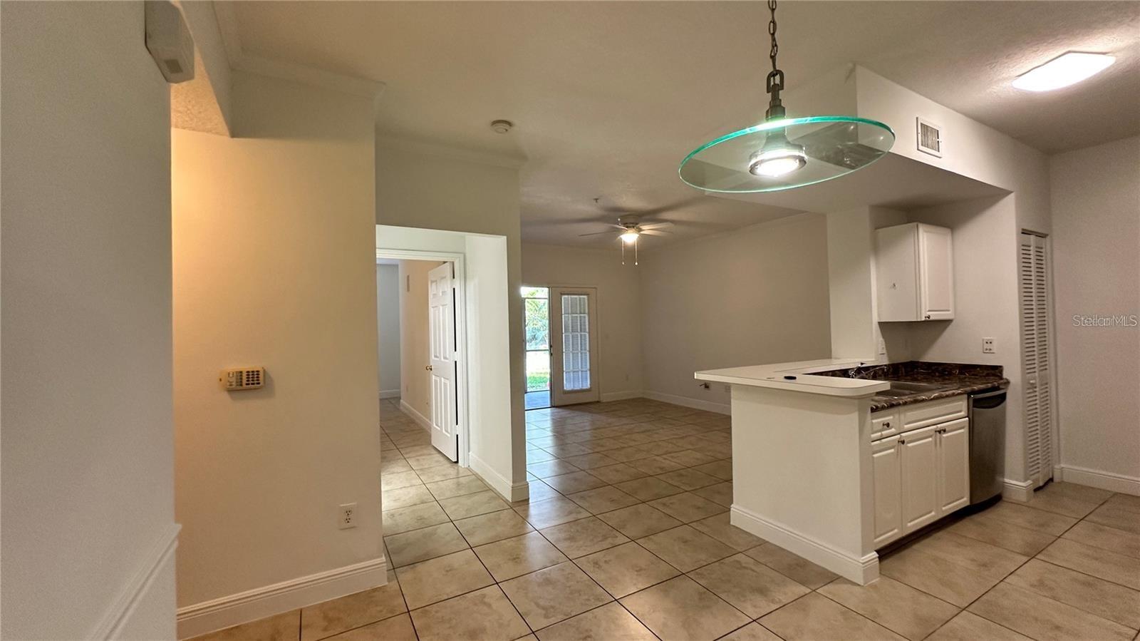CAPRI/HUNTERS CRK CONDO - Residential Lease