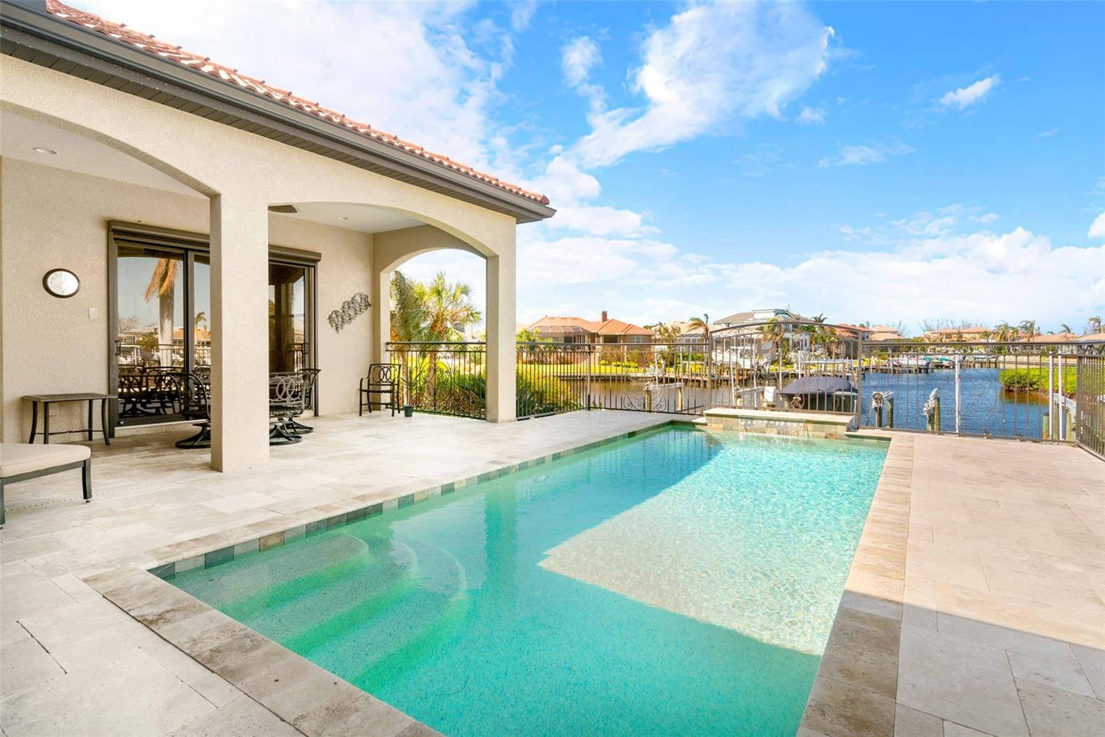 HARBOUR LANDINGS ESTATES - Residential