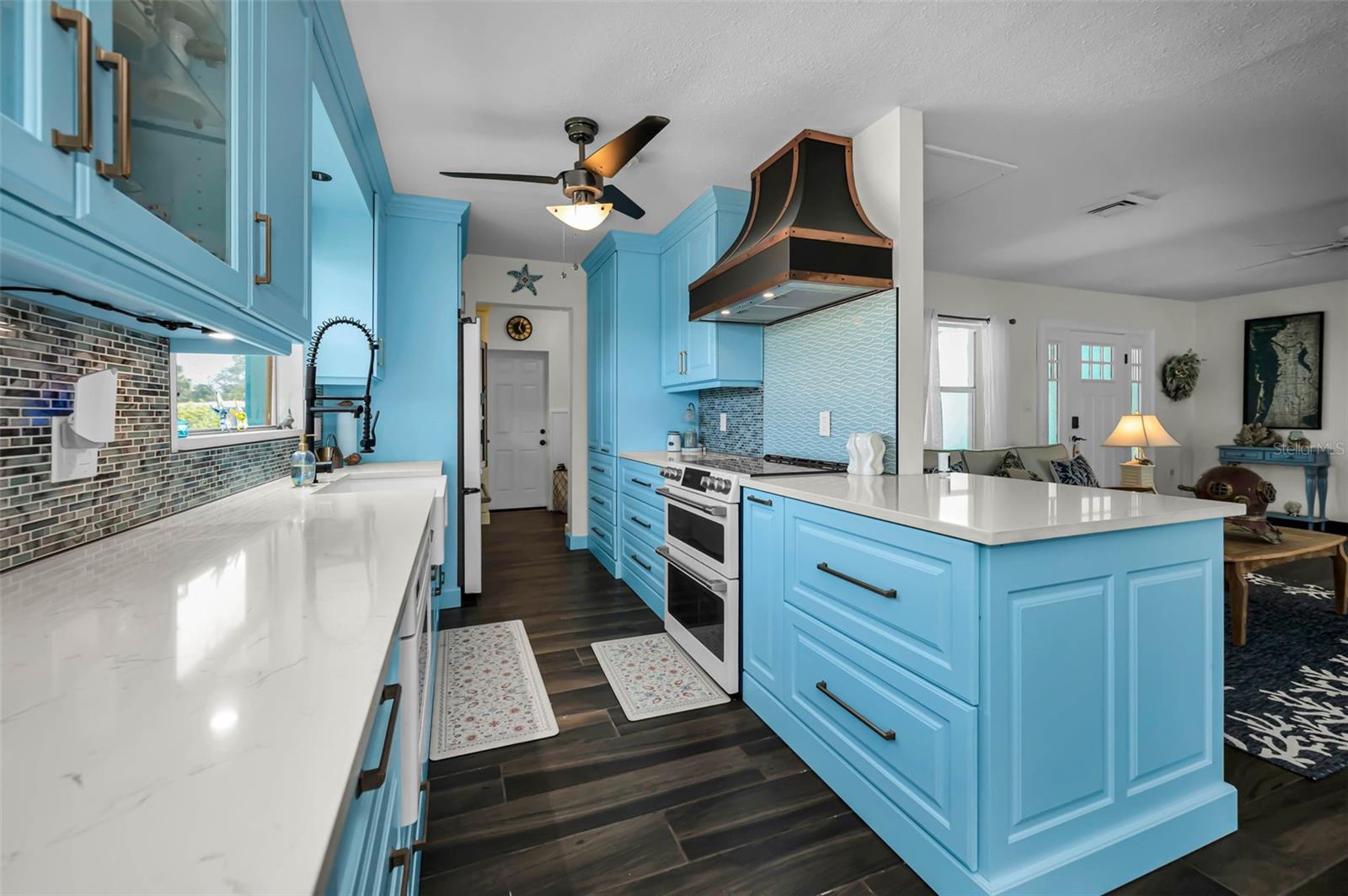 SEA BREEZE ISLAND - Residential