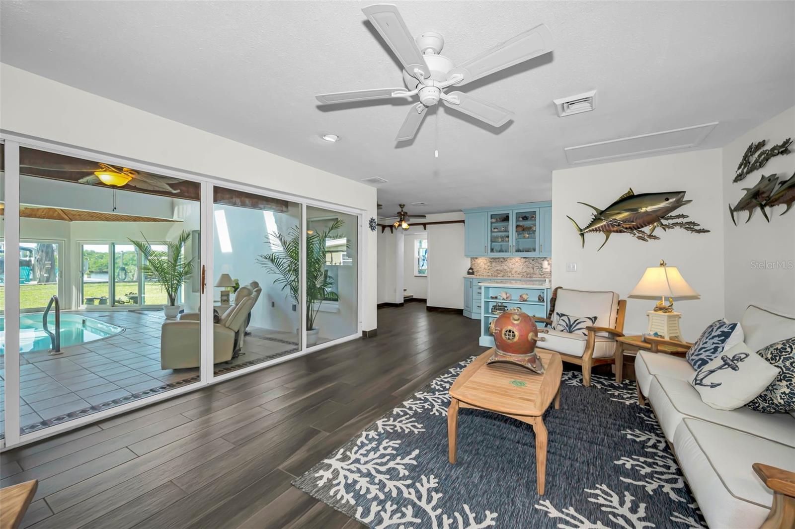 SEA BREEZE ISLAND - Residential