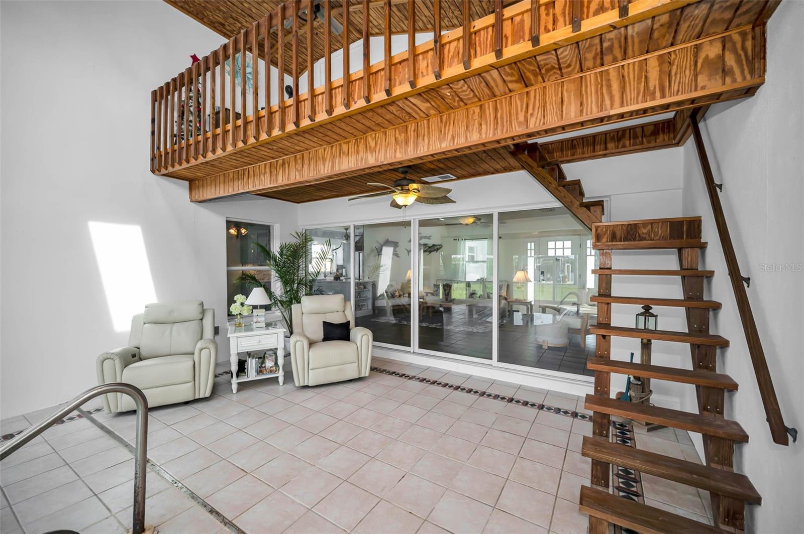 SEA BREEZE ISLAND - Residential