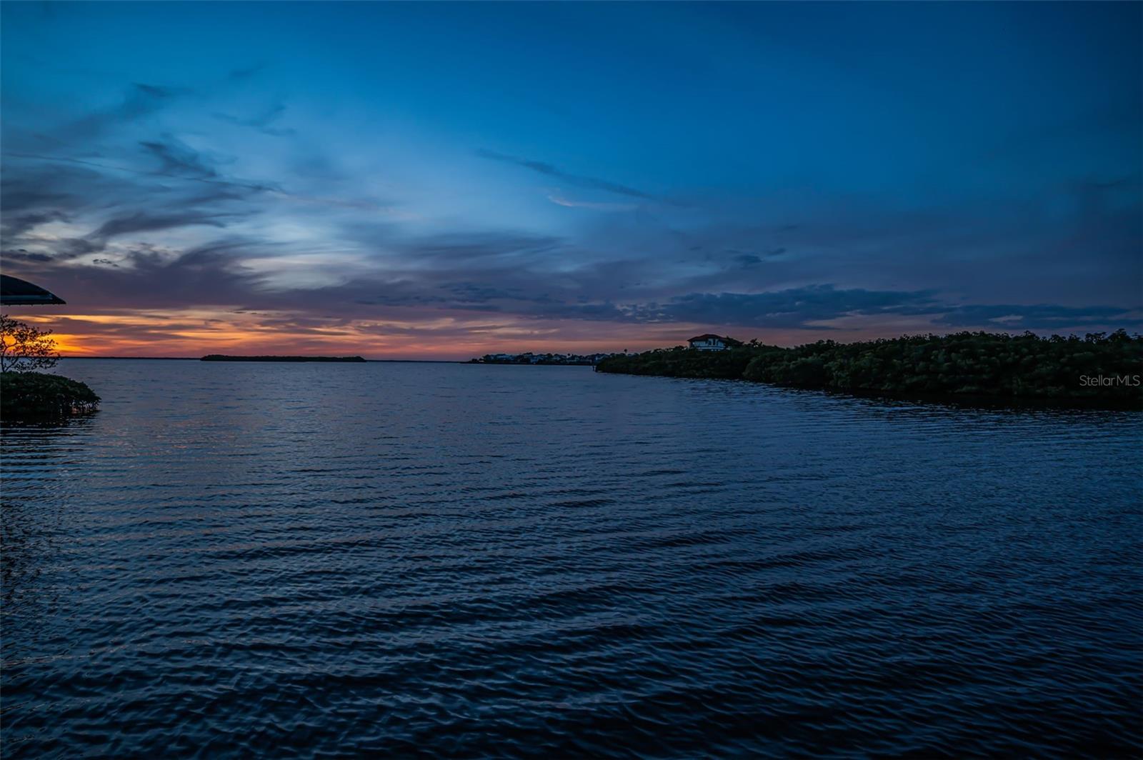 SEA BREEZE ISLAND - Residential