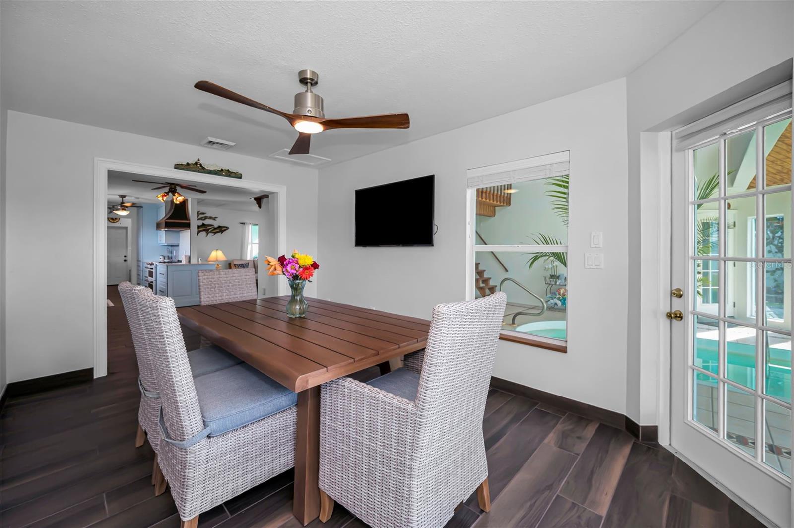SEA BREEZE ISLAND - Residential