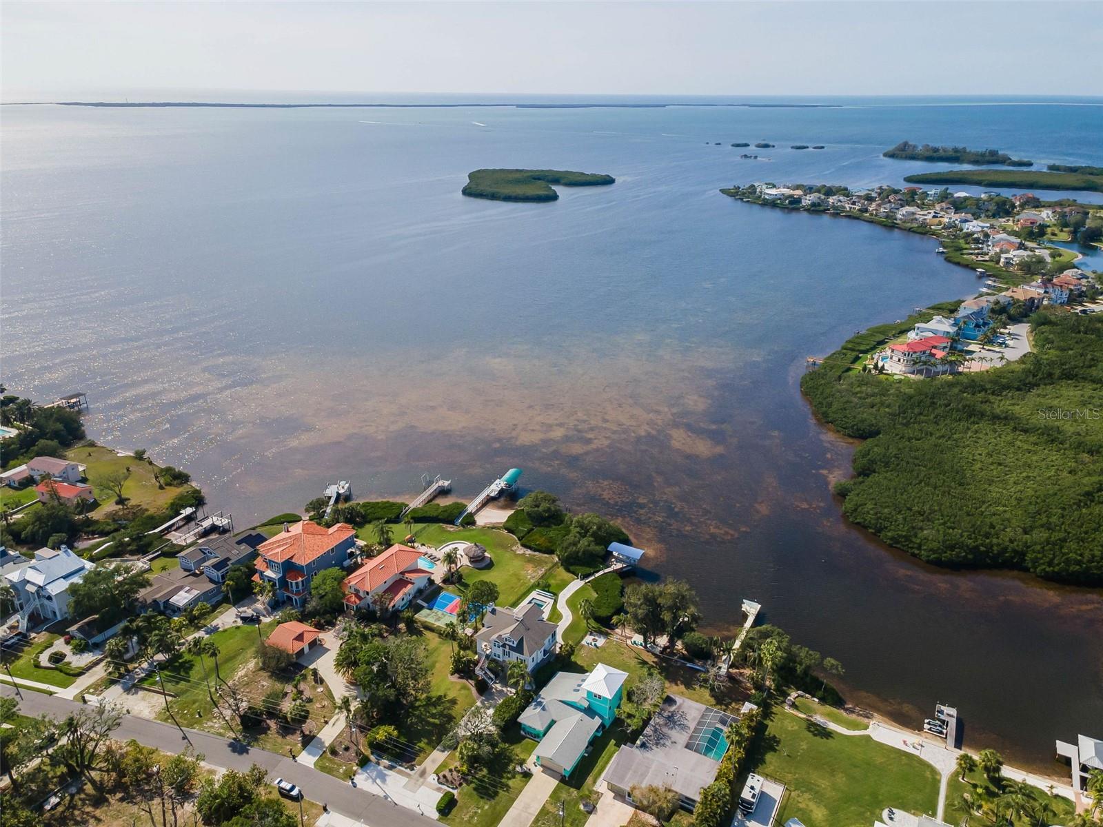 SEA BREEZE ISLAND - Residential