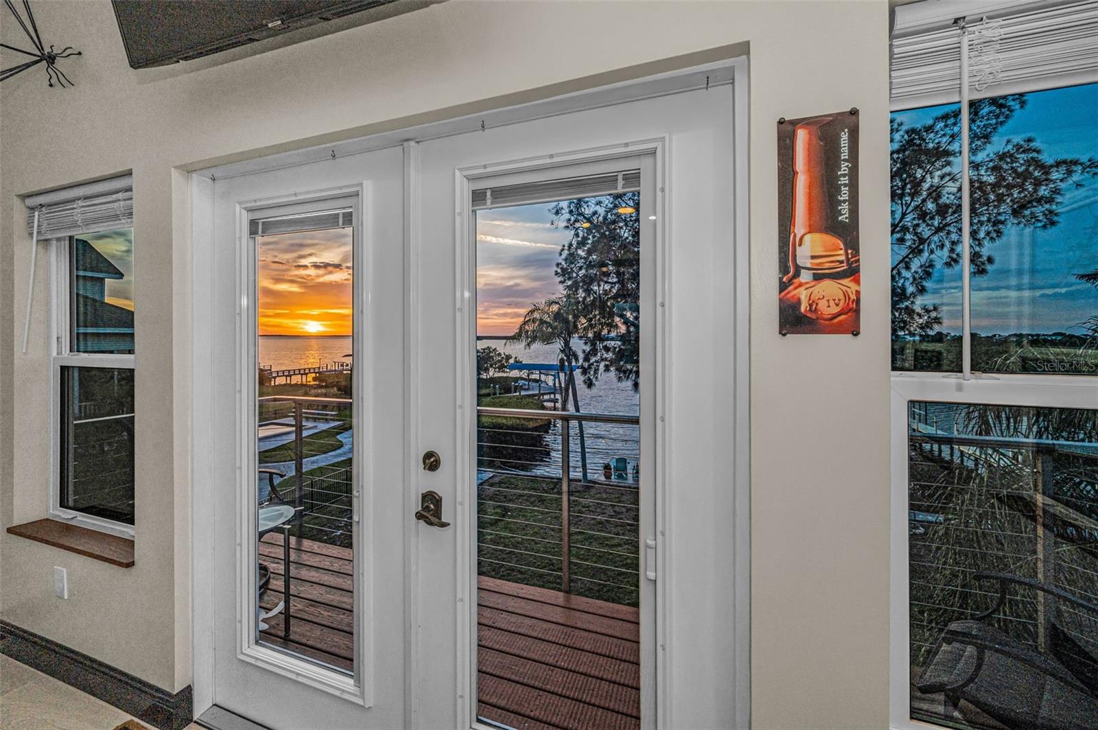 SEA BREEZE ISLAND - Residential