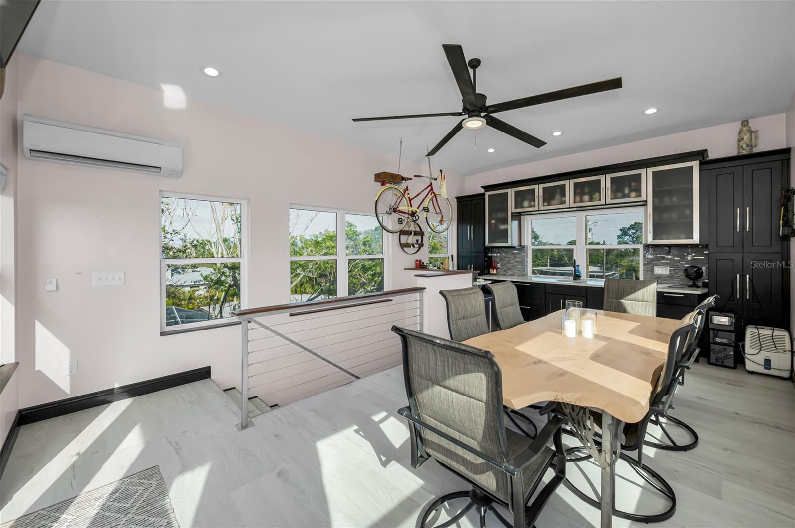 SEA BREEZE ISLAND - Residential