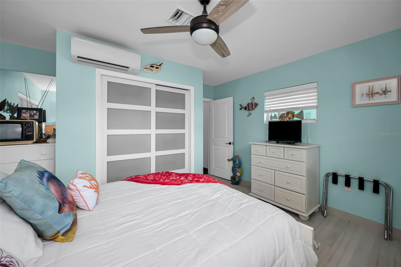 SEA BREEZE ISLAND - Residential