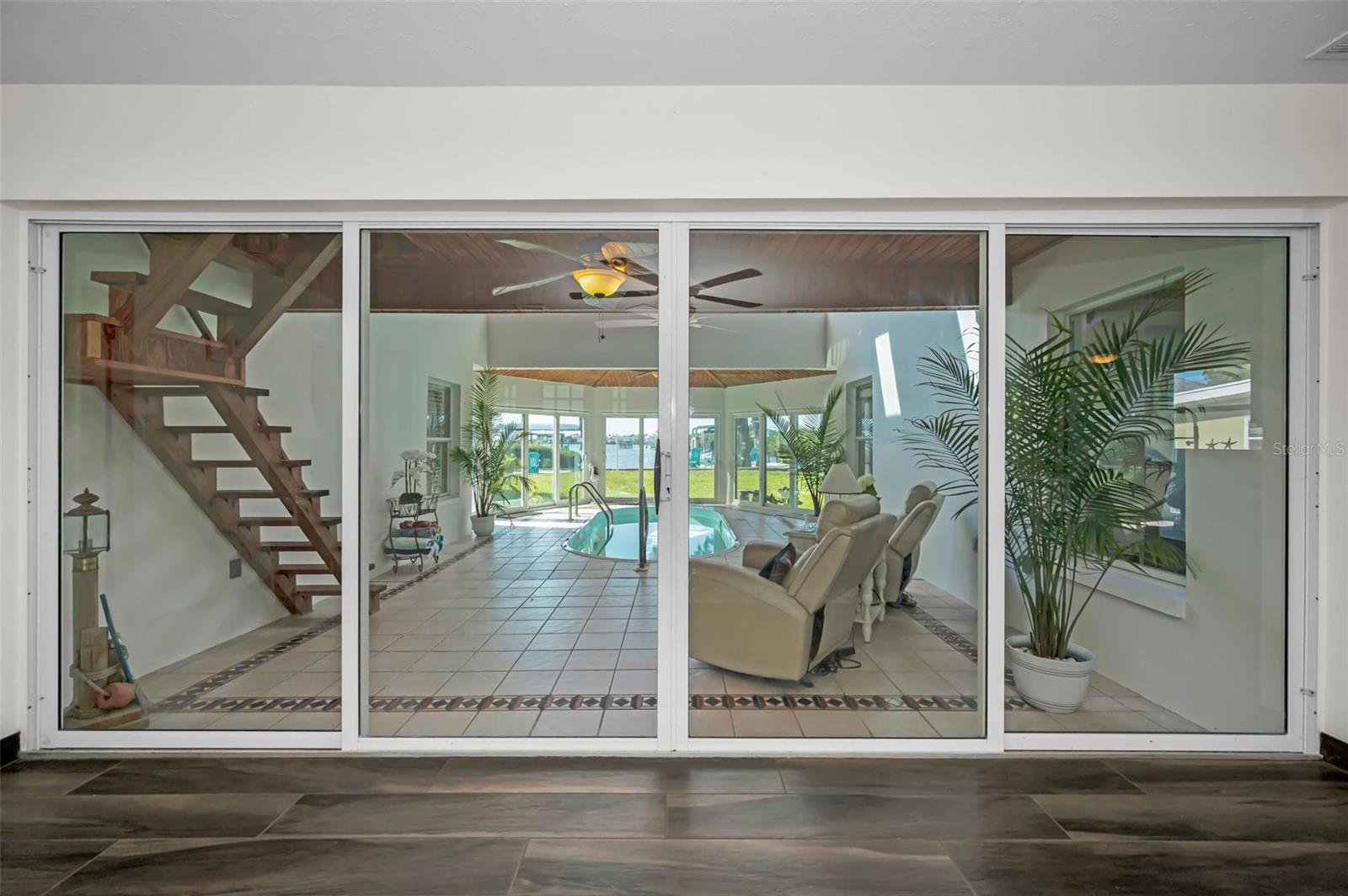 SEA BREEZE ISLAND - Residential