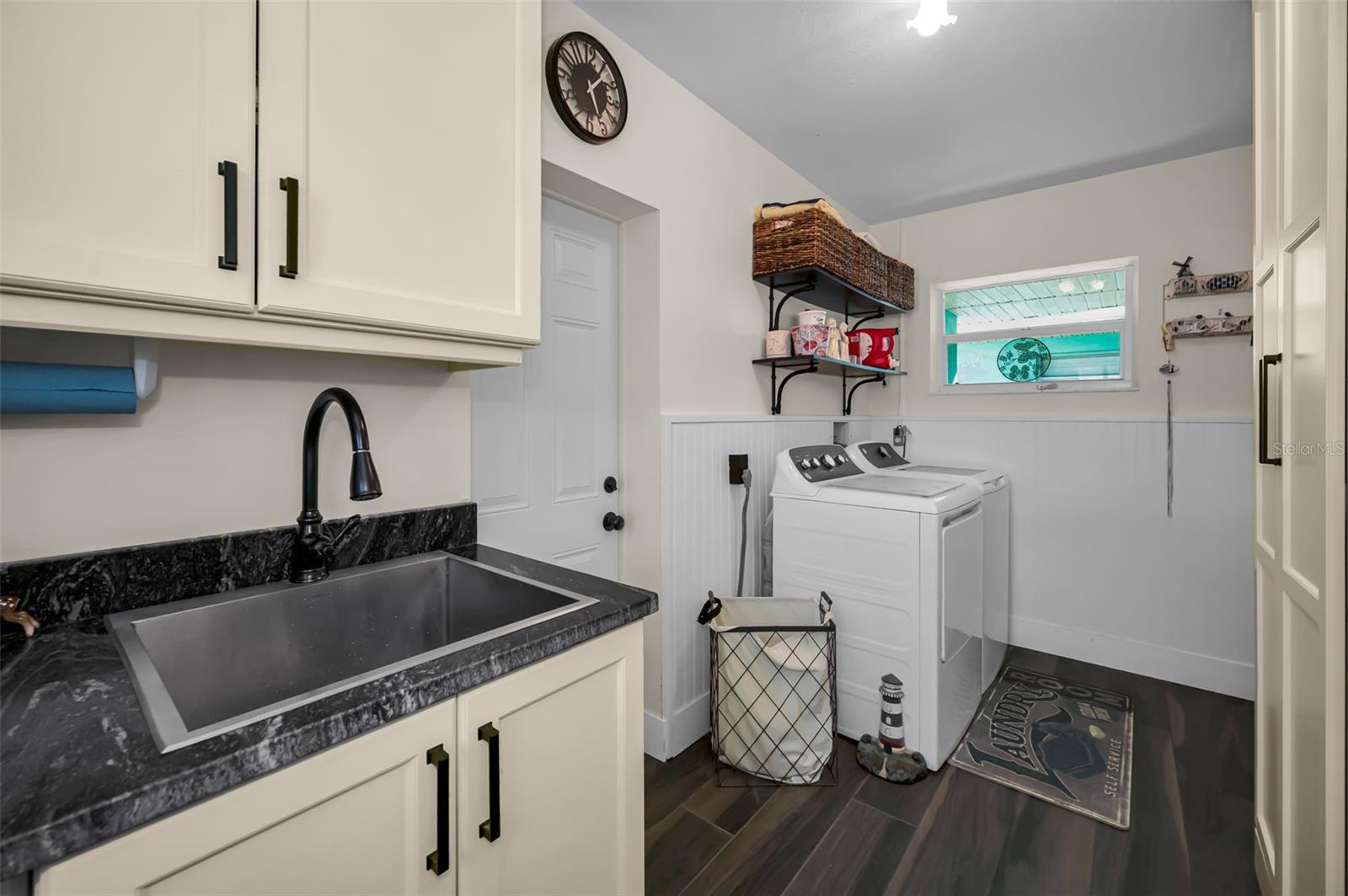 SEA BREEZE ISLAND - Residential
