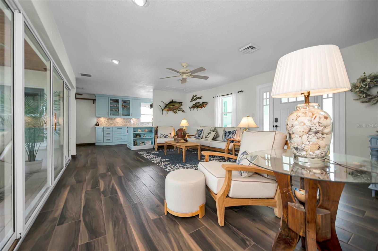 SEA BREEZE ISLAND - Residential