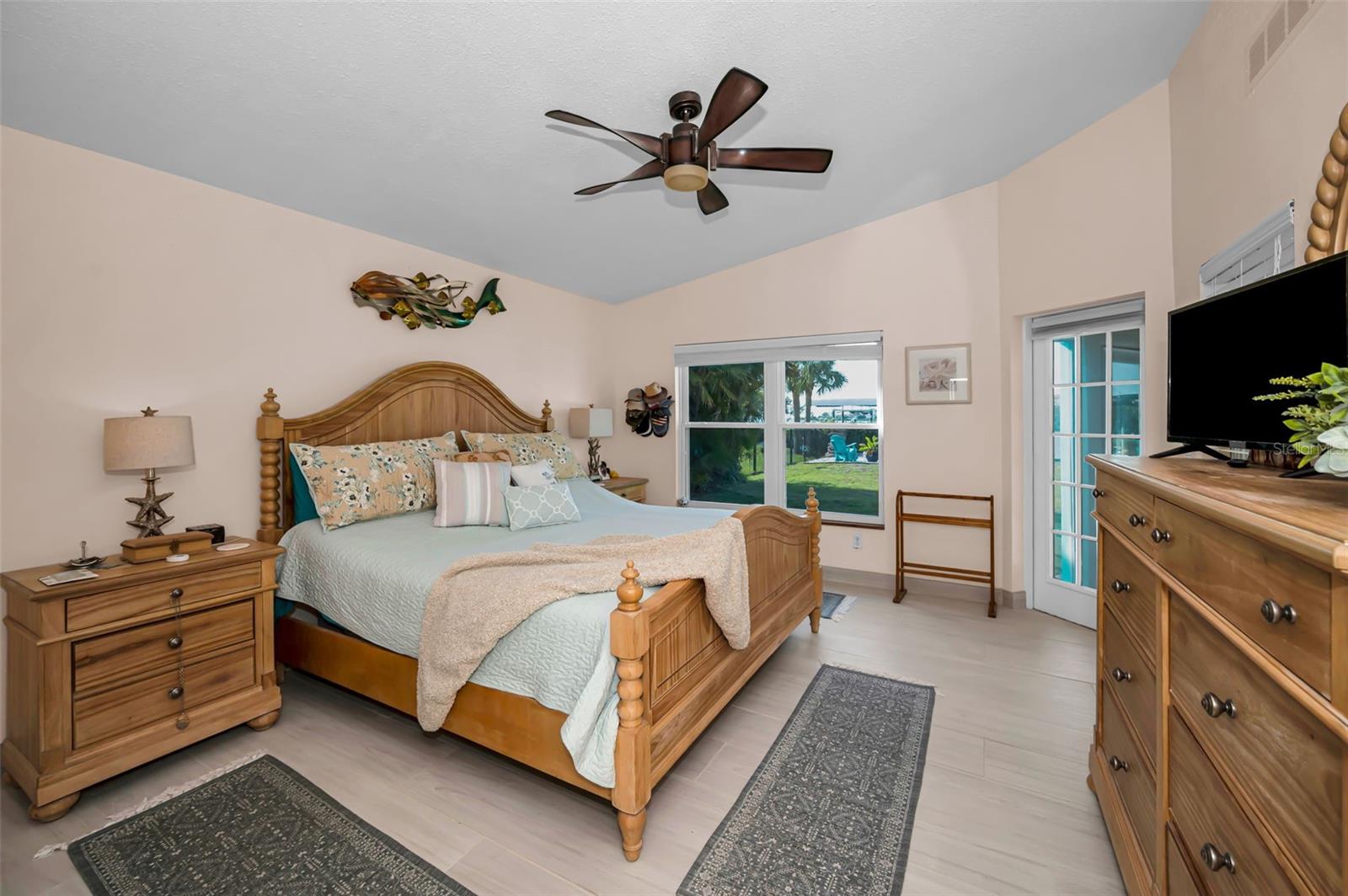 SEA BREEZE ISLAND - Residential