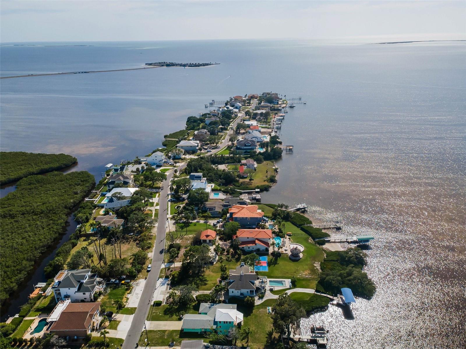 1626 SEA BREEZE DRIVE