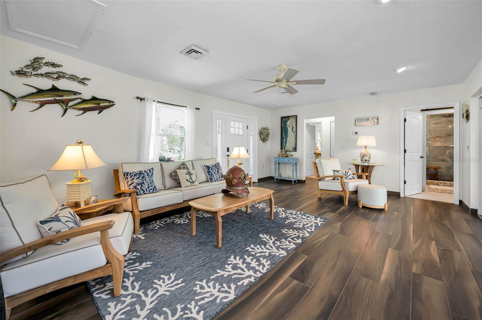 SEA BREEZE ISLAND - Residential