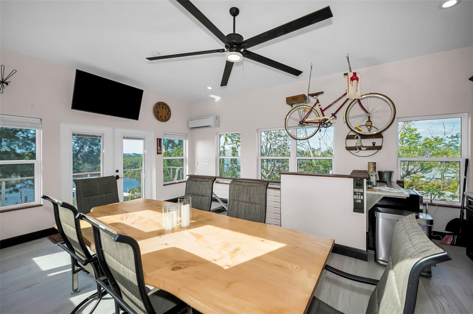 SEA BREEZE ISLAND - Residential