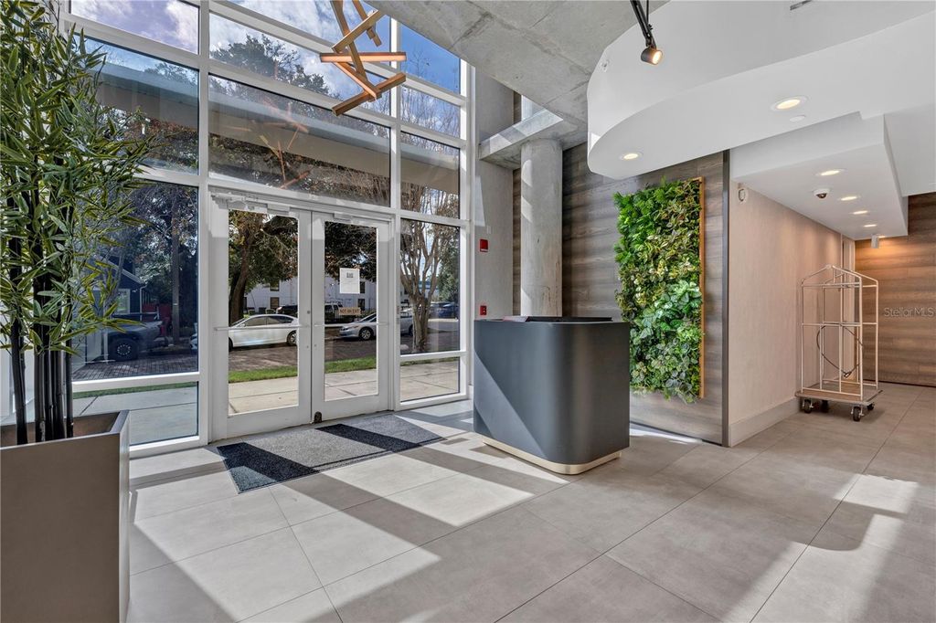 Photo of 525 E Jackson Street #503, Orlando, FL 32801 (MLS # O6389924)