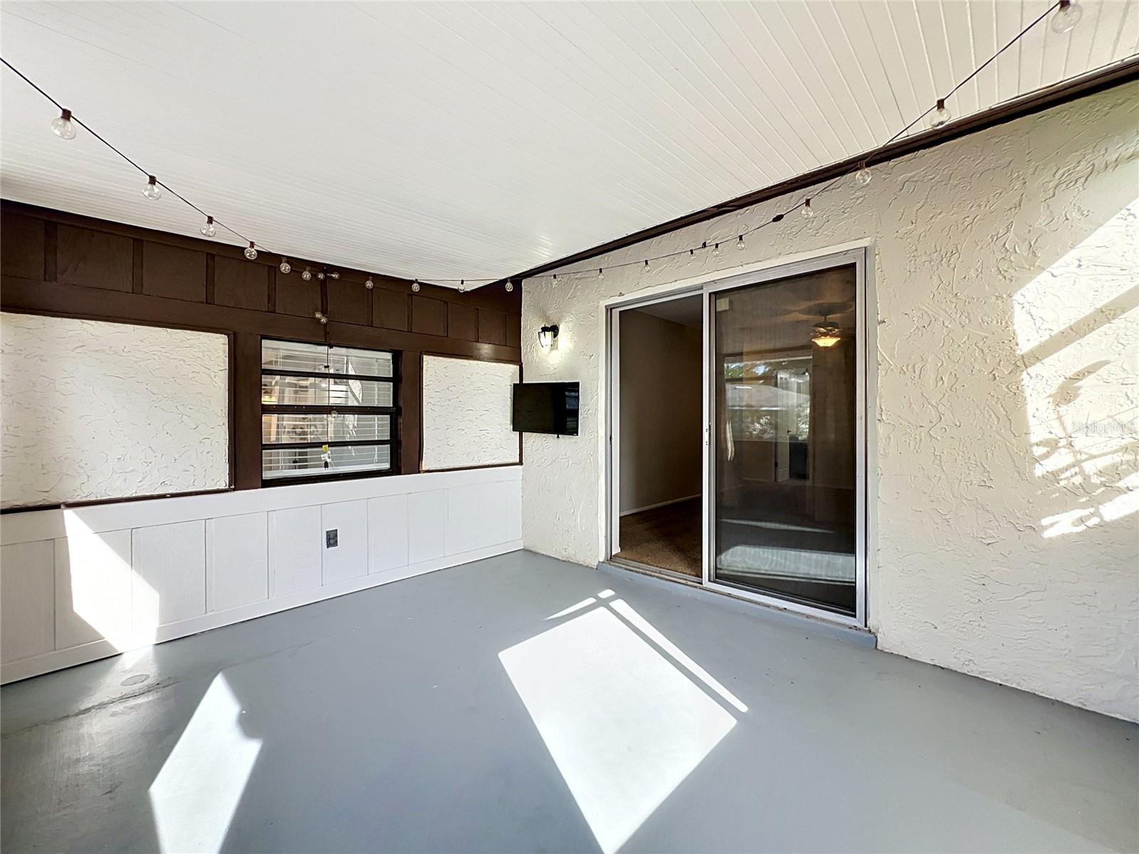 LAKE RIDGE VILLAGE - Residential
