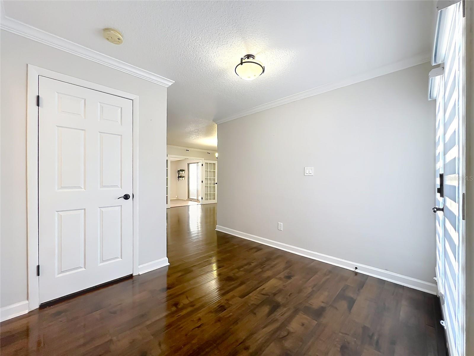 LAKE RIDGE VILLAGE - Residential