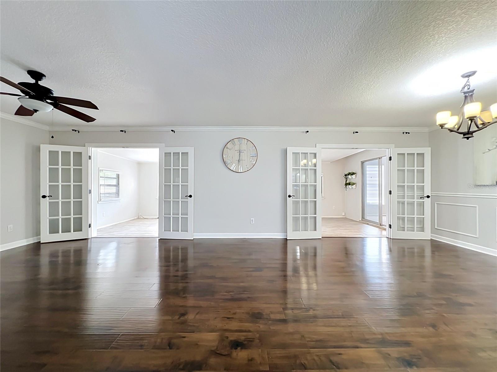 LAKE RIDGE VILLAGE - Residential
