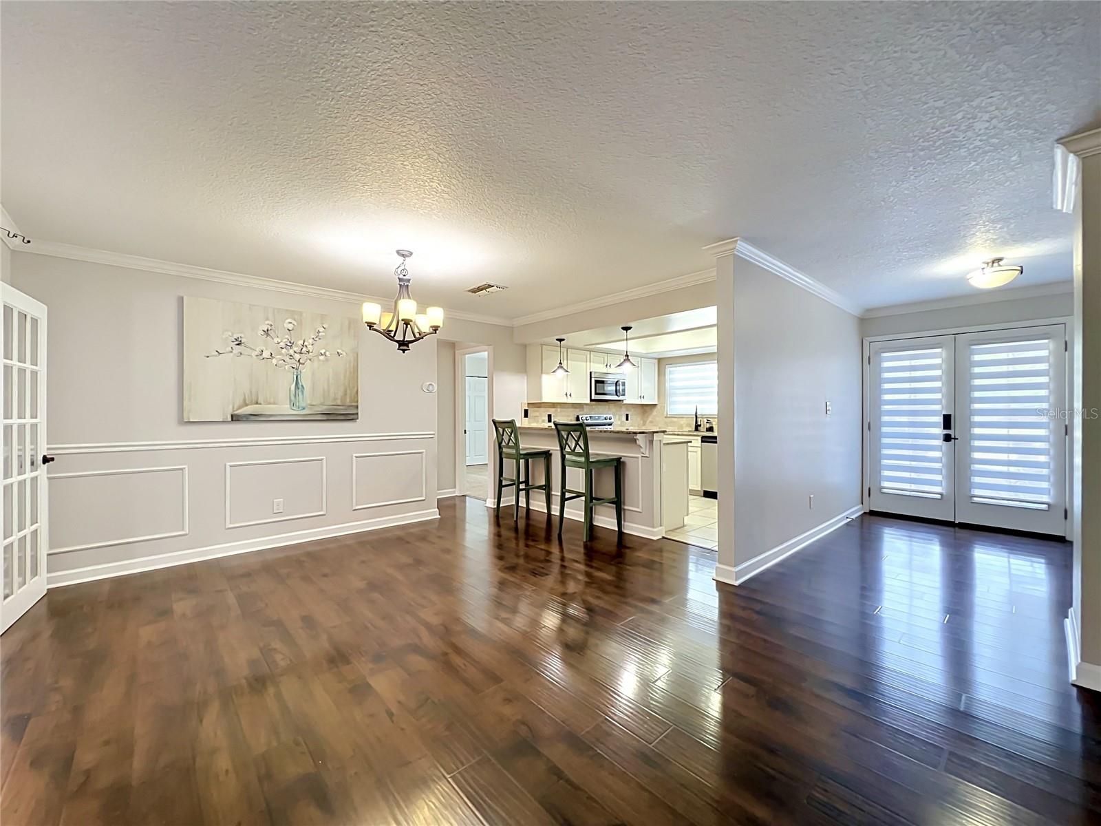 LAKE RIDGE VILLAGE - Residential