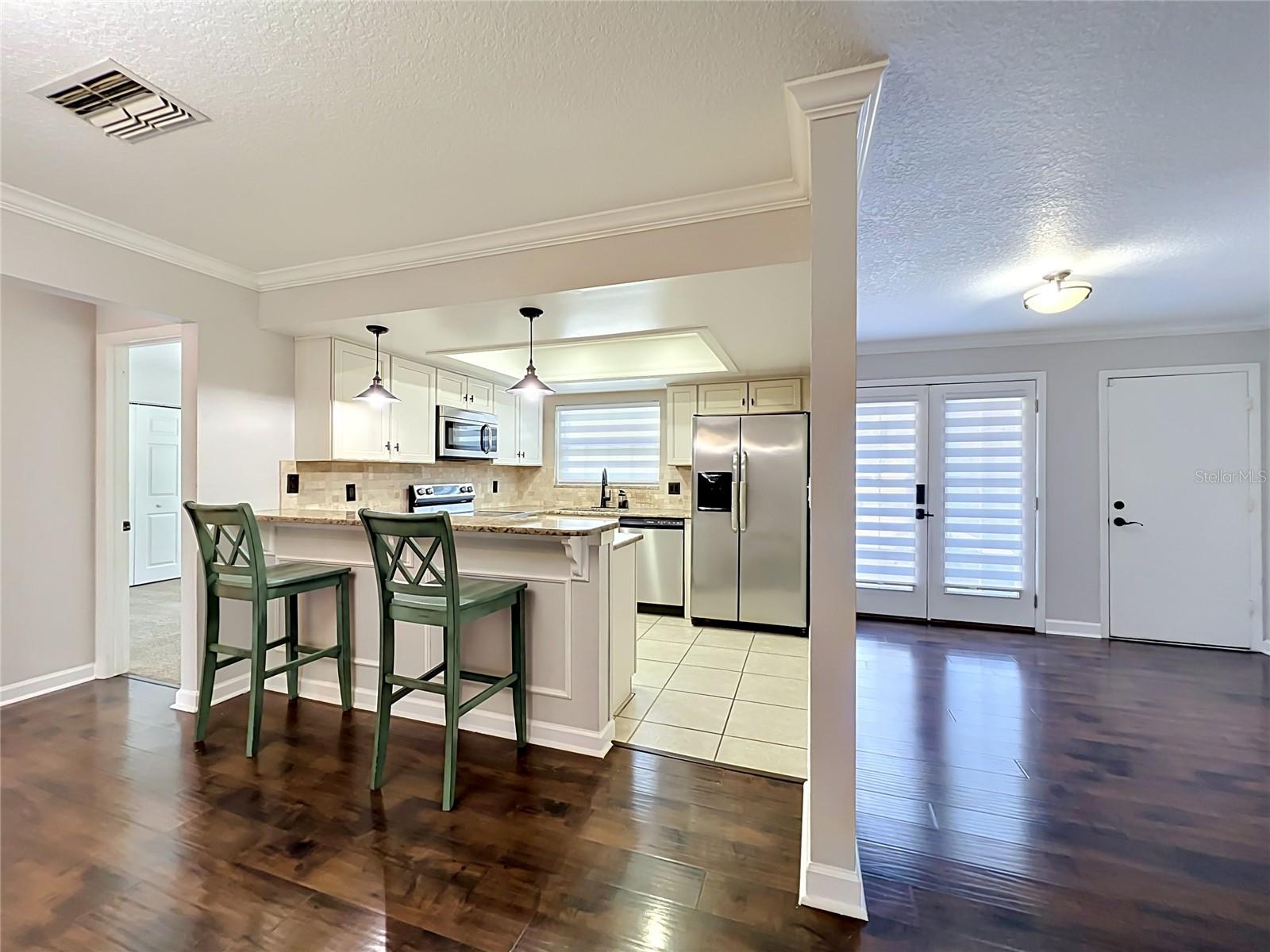 LAKE RIDGE VILLAGE - Residential