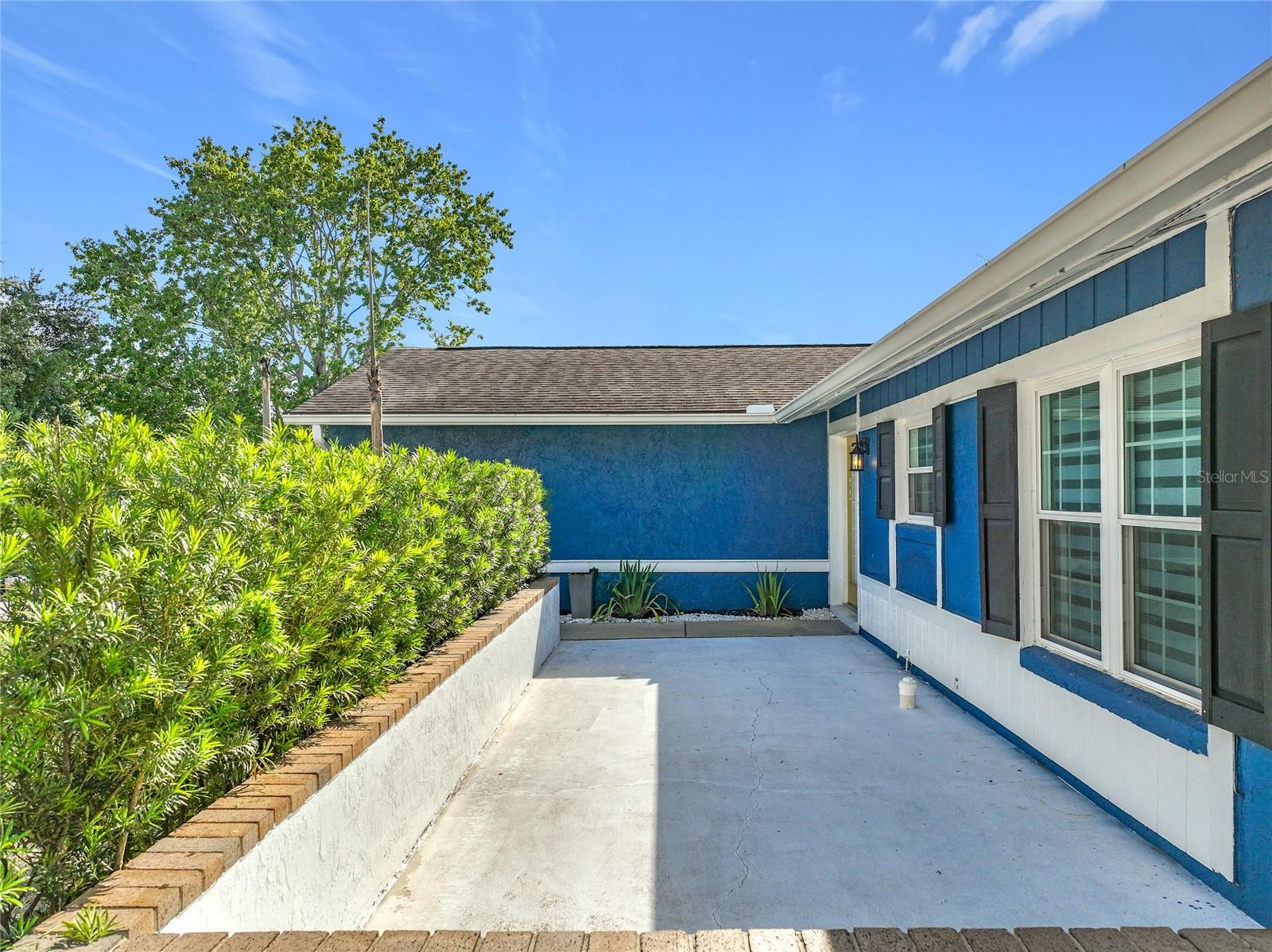 LAKE RIDGE VILLAGE - Residential