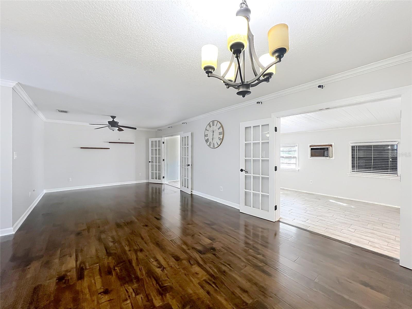 LAKE RIDGE VILLAGE - Residential