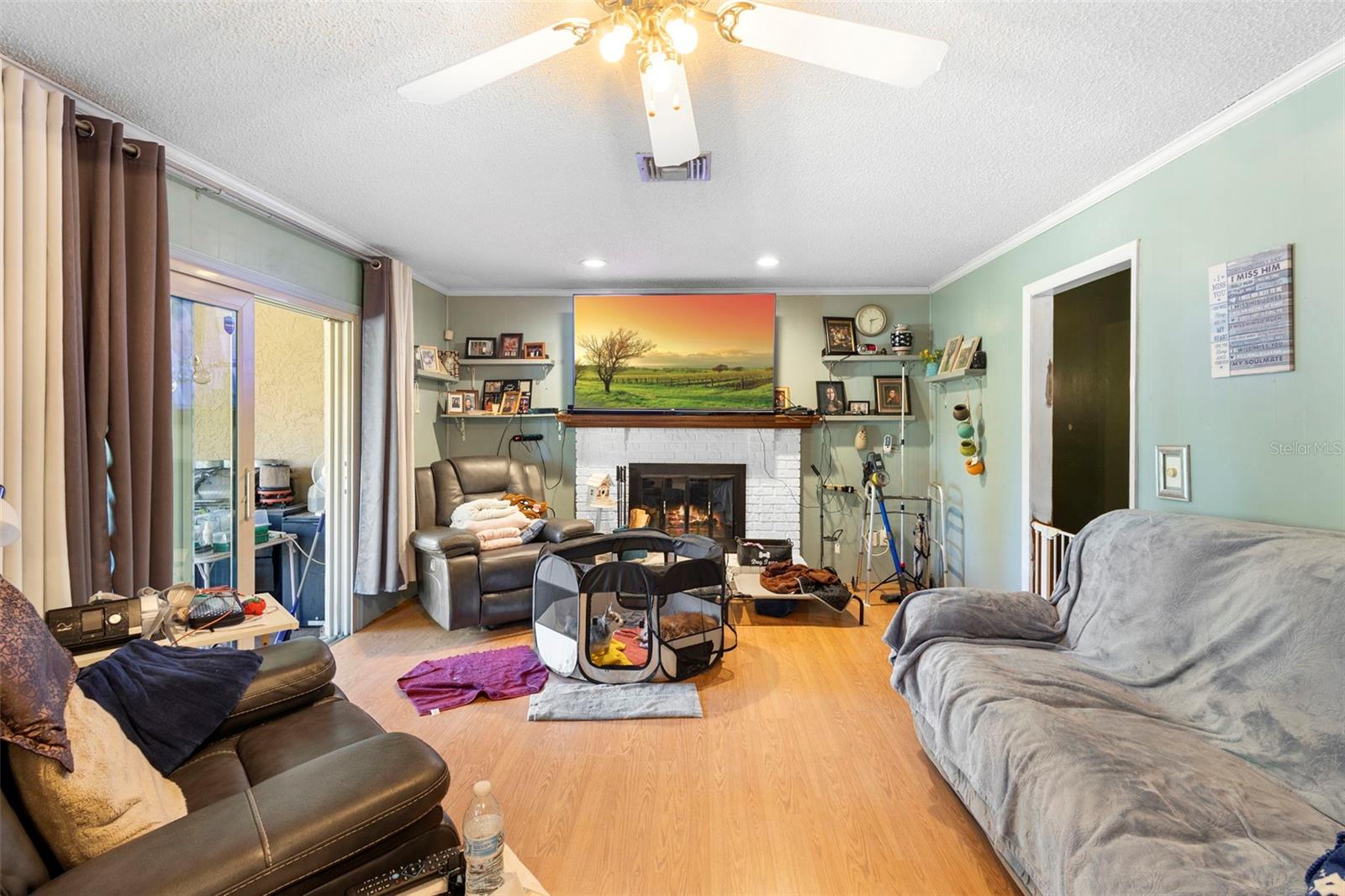 DELTONA LAKES UN 11 - Residential