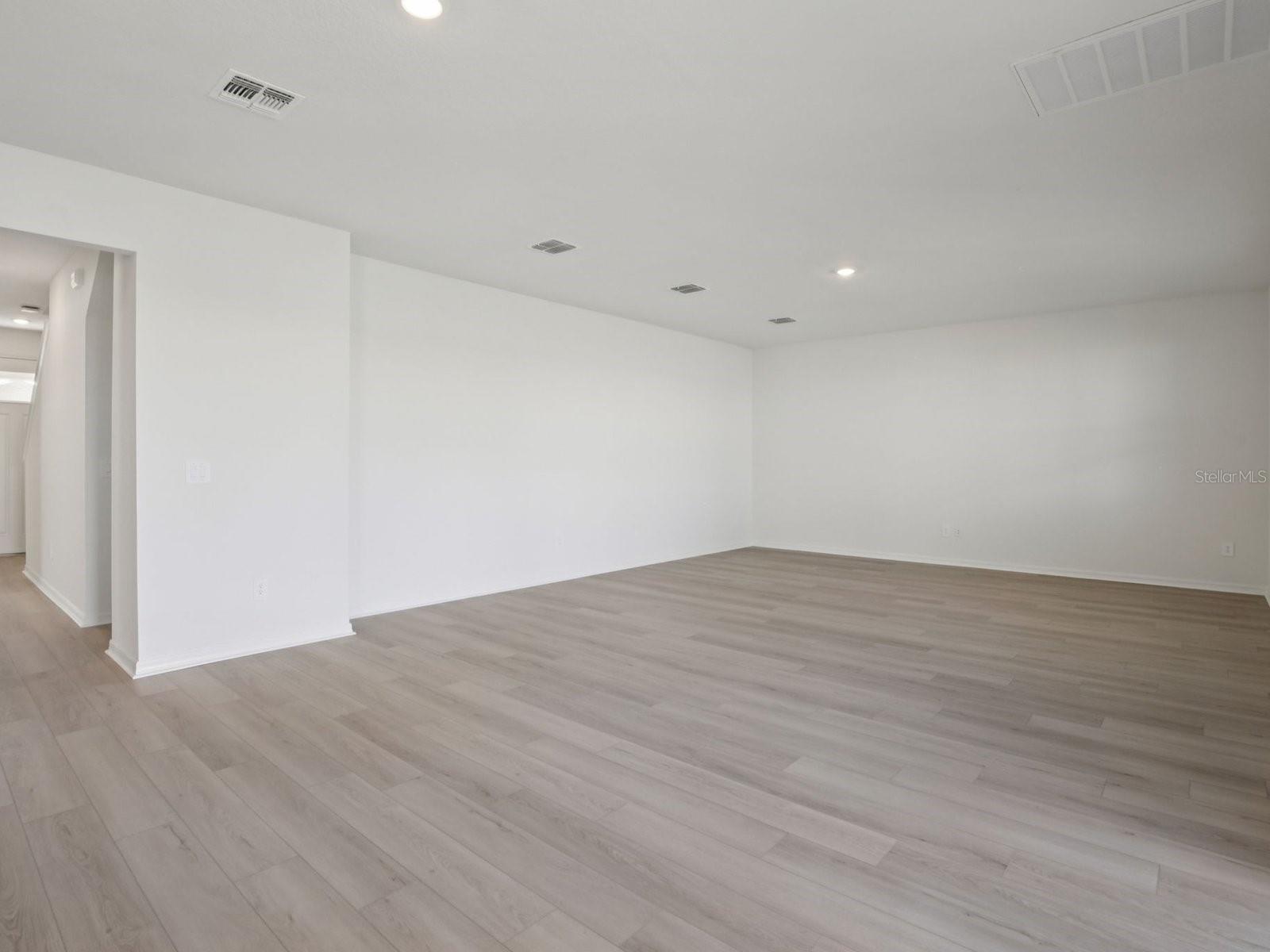 13221 SHELLMORE AVENUE