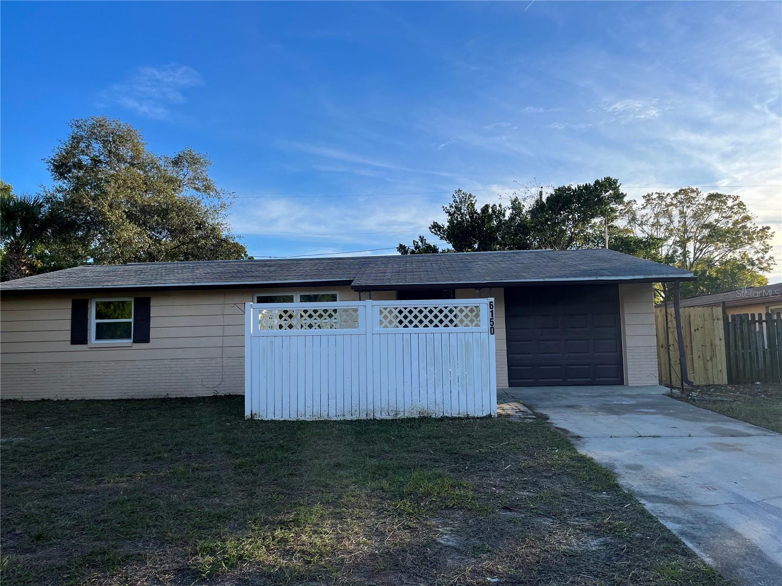 GOLDEN HEIGHTS - Residential Lease