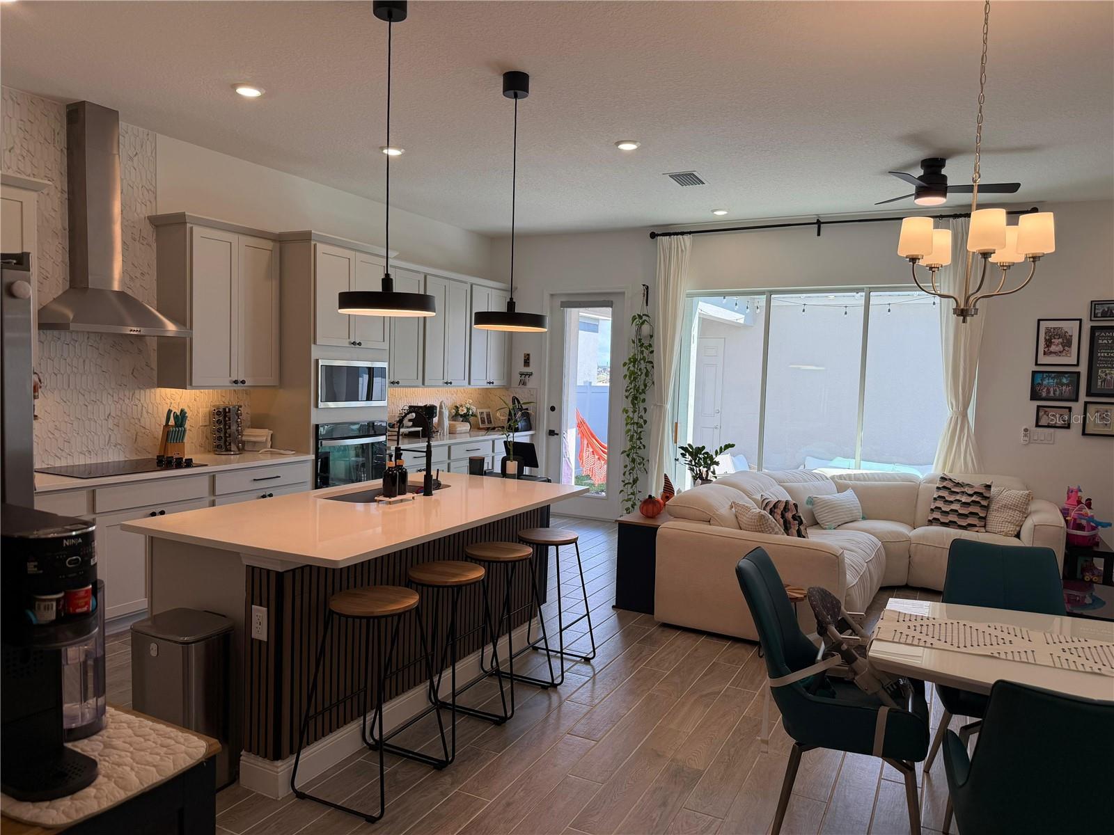 HAMLIN POINTE - Residential Lease